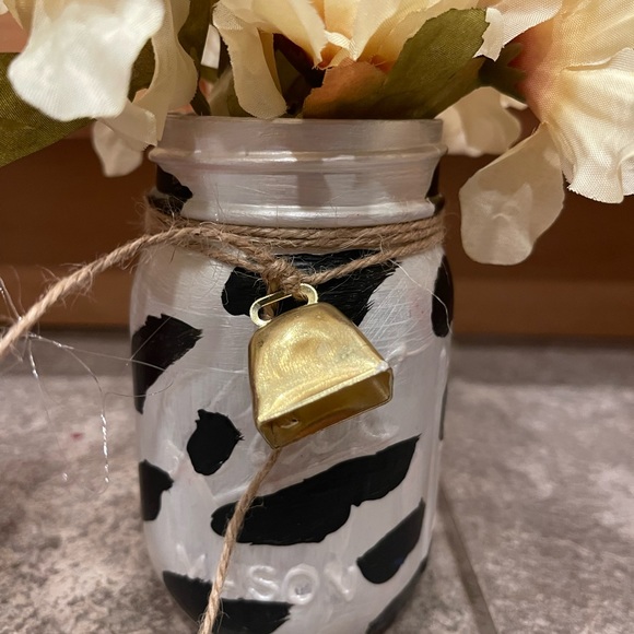 Farmhouse Mason Jar Painted Decor - Picture 5 of 9